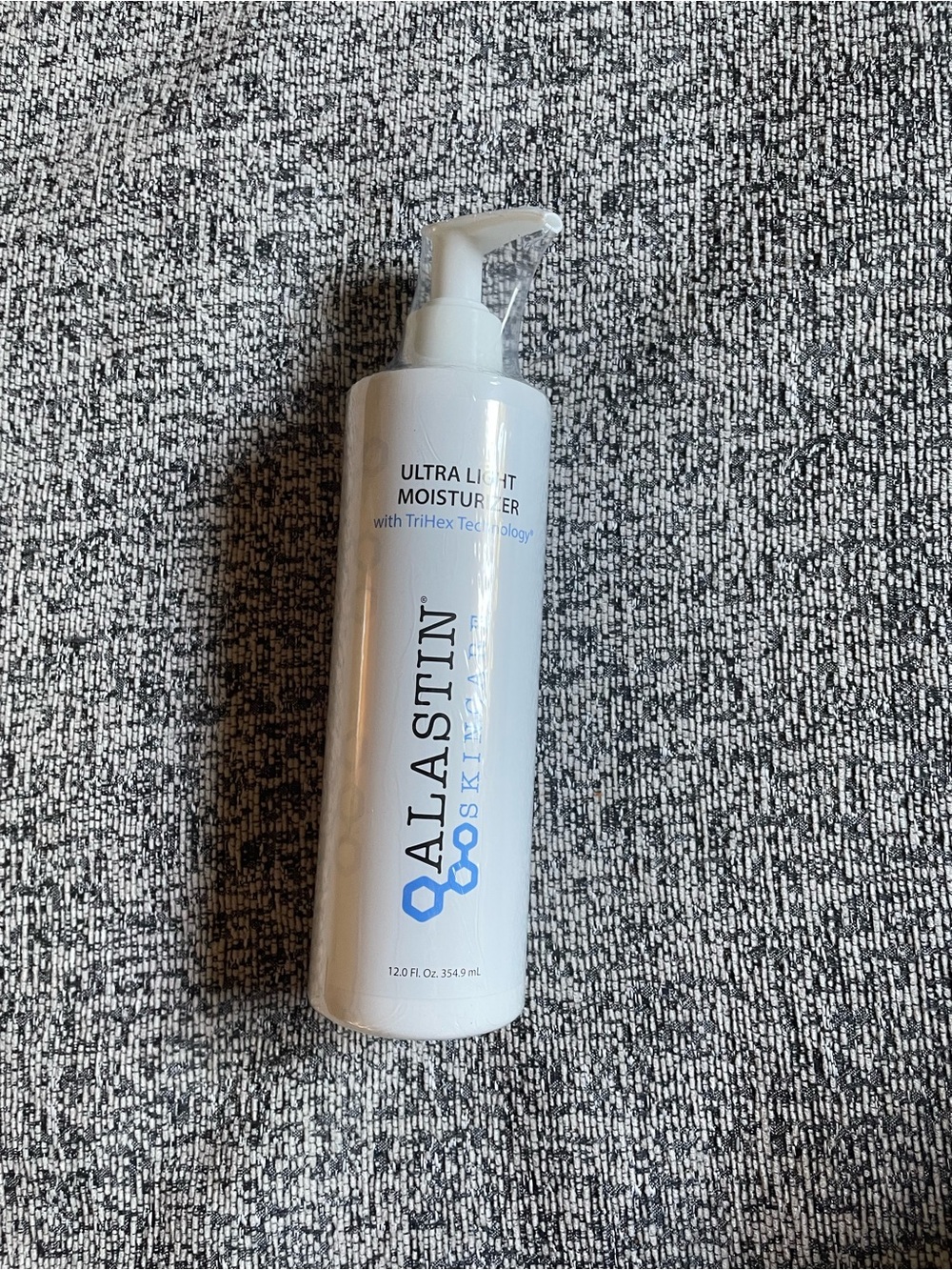 Jumbo Size Ultra Light Moisturizer